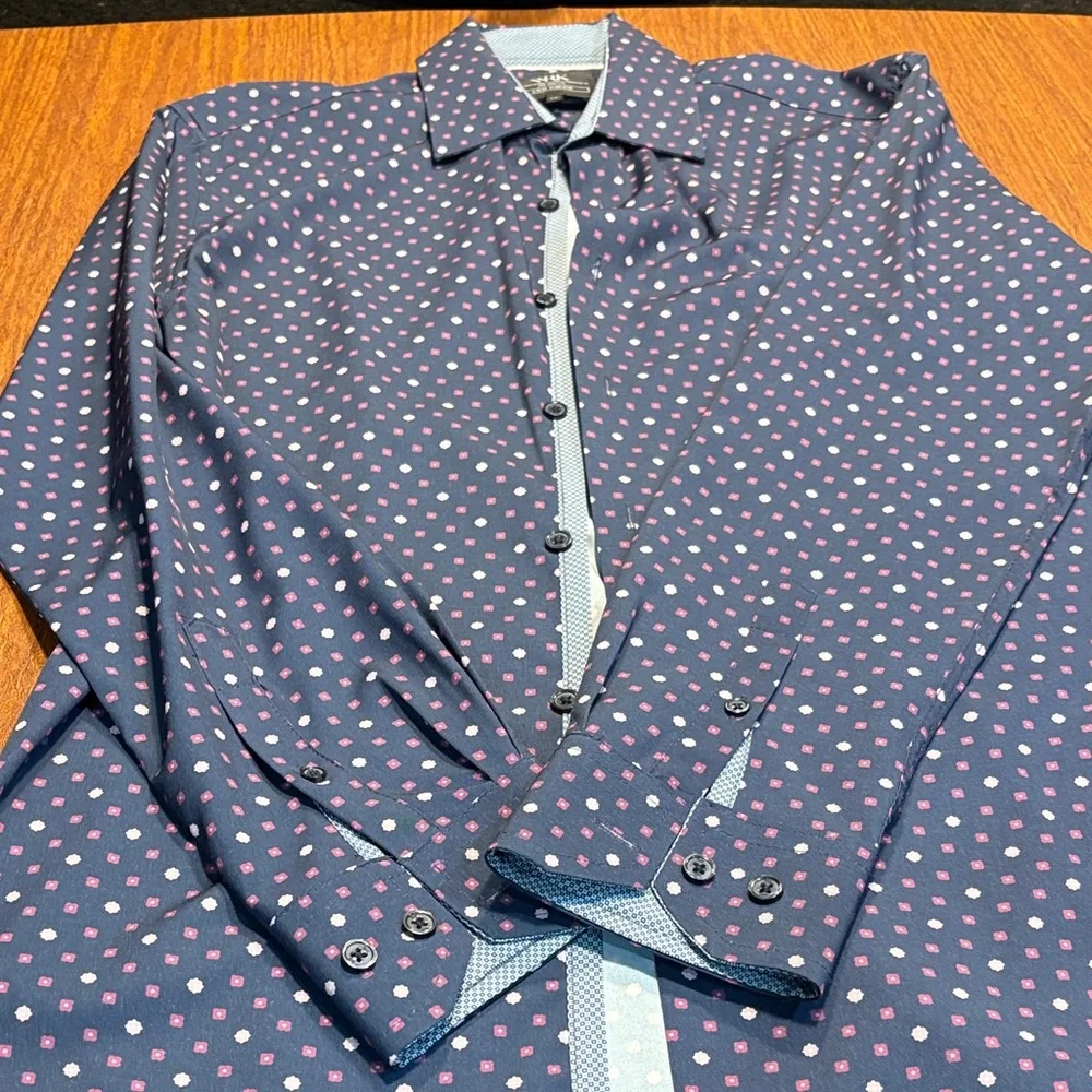 WRK Water wicking Polka Dot Button-Up Shirt - Picture 2 of 4